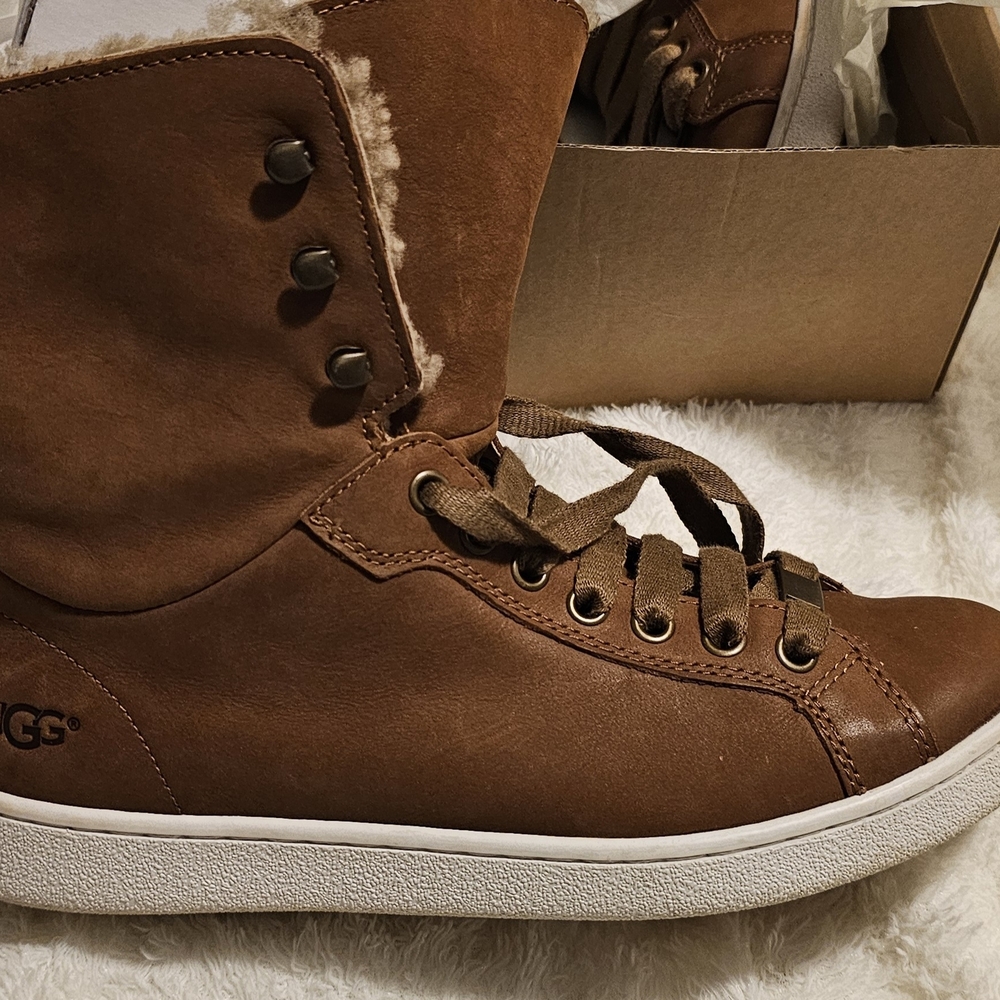 UGG Women's Tan Lace-Up Boots